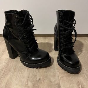 Jeffrey Cambell Chunky Heel Boots